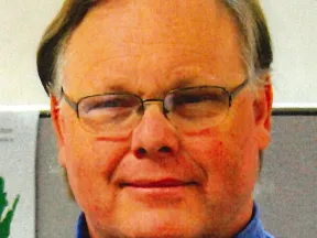 Joe Holland headshot