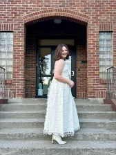 Photo of Bailey on step.