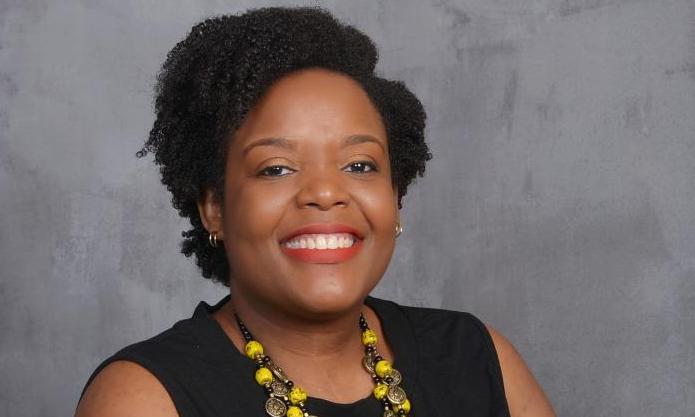 Photo of Lauren sitting